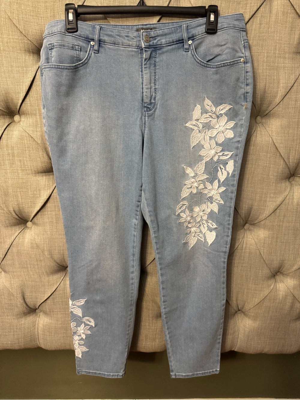 Martha Stewart Light Blue Women's Jeans with White Floral Embroidery